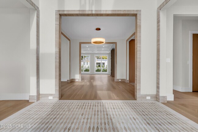 Photo - 19 Clarence Ave