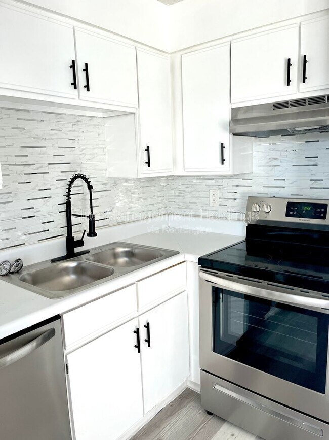 Photo - 1505 40th Ave