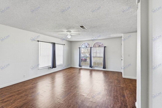 Photo - 14614 Seminole Dr