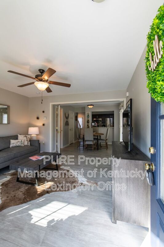 Photo - 3571 Arbor Dr