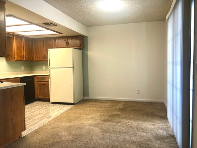 Building Photo - 6617 W Tropicana Ave Rental