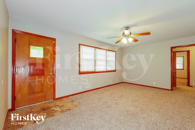 Photo - 8305 E 85th Terrace