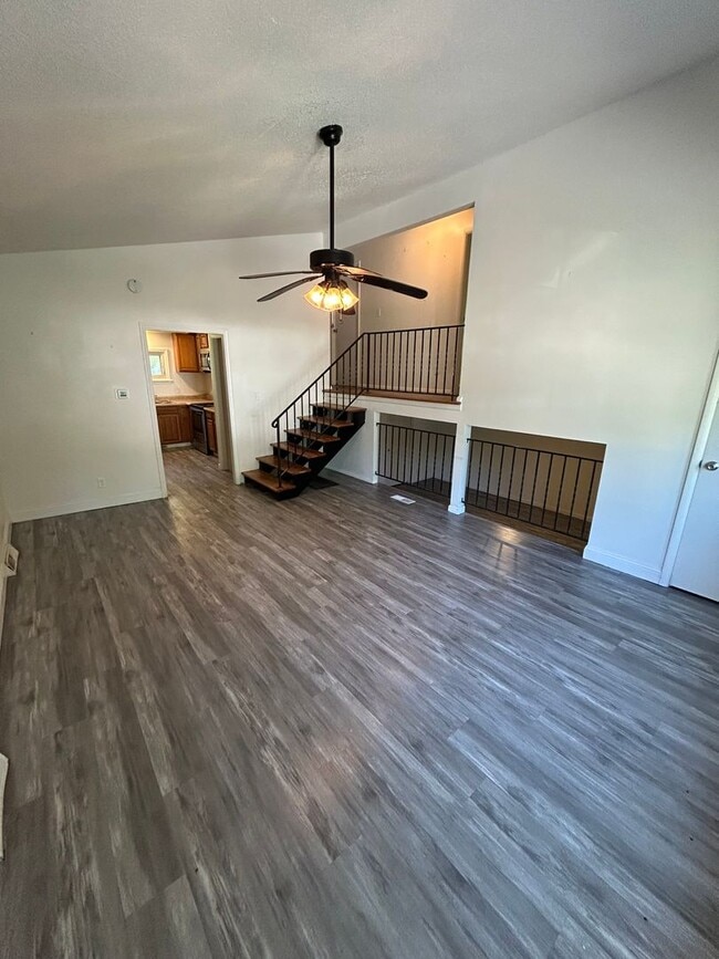 COMING SOON! 3 Bed 1.5 Bath 1 Car Garage $... - COMING SOON! 3 Bed 1.5 Bath 1 Car Garage $...