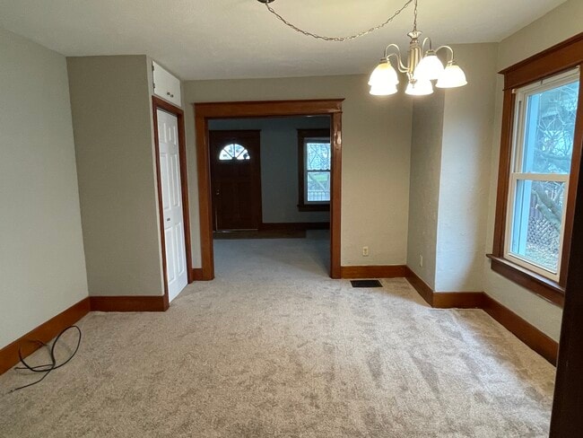 Photo - 2031 Pershing Blvd