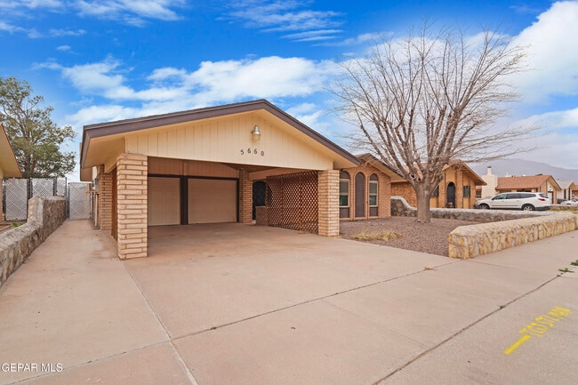 Photo - 5660 Longview Dr