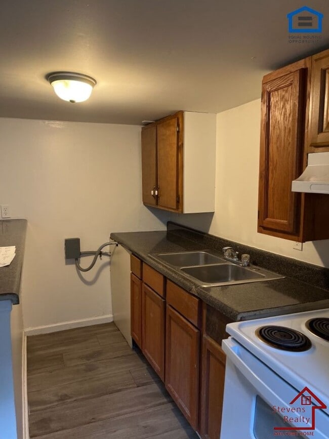 Photo - 4324 Grand Ave