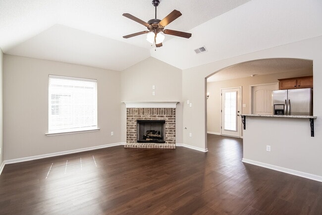 Photo - 9435 Darren Cir S