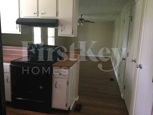 Photo - 805 Westmead Dr Casa