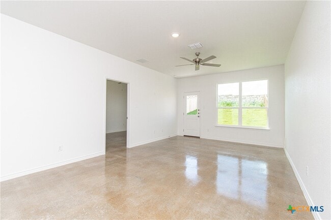 Photo - 3903 American Elm Dr
