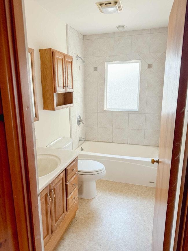 Photo - 1120 Metropolis St Unit 4