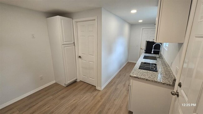 Photo - 3142 Diana Dr Unit C