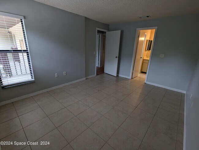 Photo - 1051 Clearmont St NE Unit 202