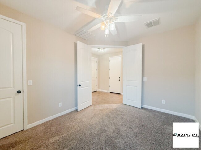 Photo - Spacious 5/3 Peoria Home with Modern Upgrades &amp; Oversized Backyard!