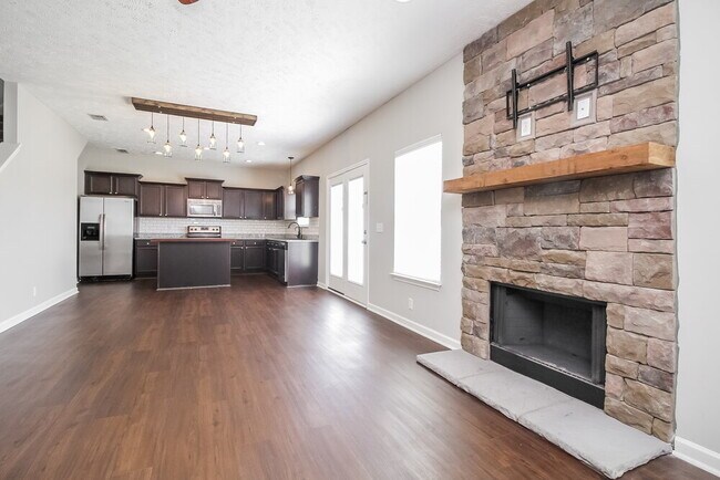 Photo - 2654 Salem Glen Xing