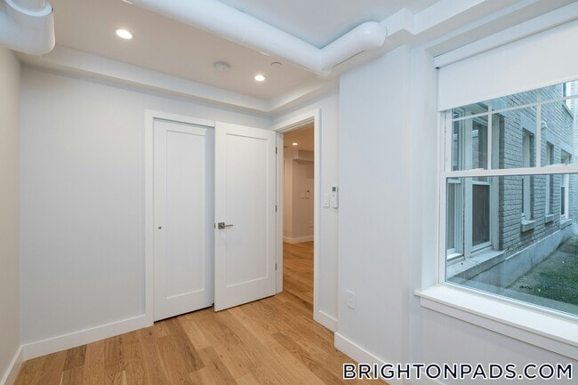 Photo - 288 Chestnut Hill Ave Unidad 24