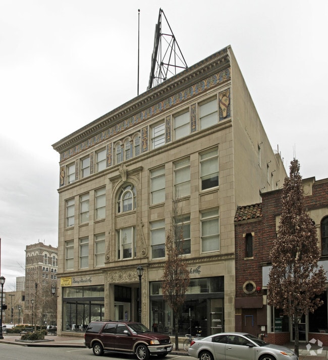 Berry Burk Apartments