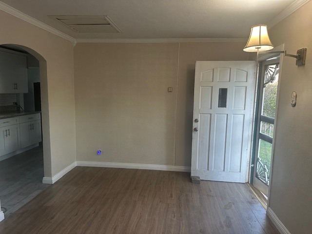 Living room - 3693 Donald Ave