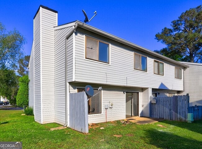 Photo - 288 Country Club Dr