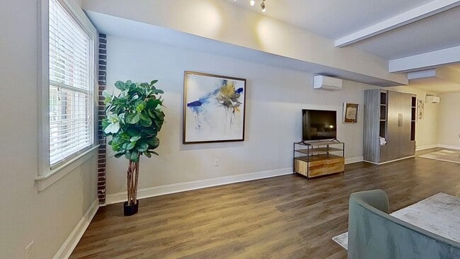 Photo - 139 Wentworth St Unidad A