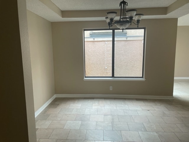 Dining - 2533 Almaden Ct