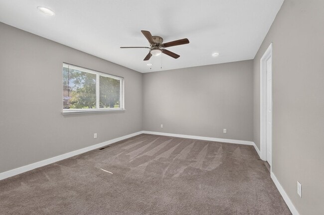 Photo - 3689 Whispering Woods Dr