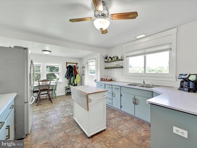 Photo - 166 Rock Rd