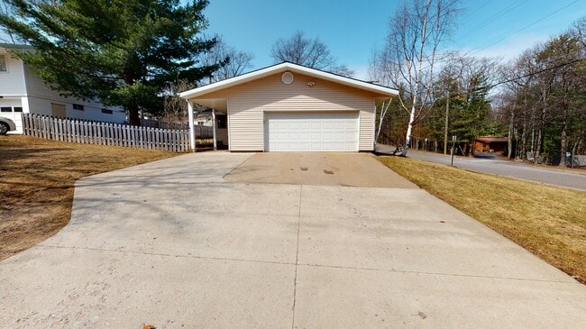 Photo - 1301 Center St