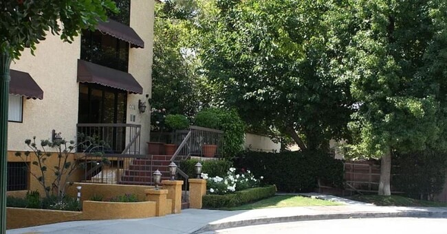 Photo - 645 Balboa Ave Unidad #2C