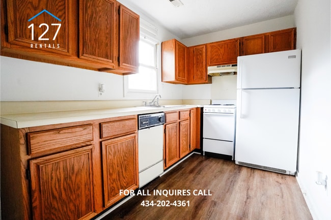 Photo - Spacious & Convenient 2-Bedroom Apartment ...