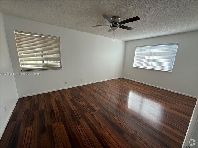 Building Photo - 2125 NW 57th Ave Rental