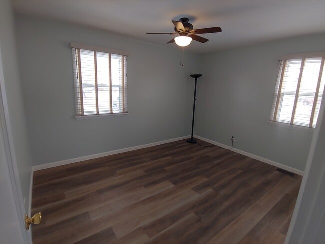 Photo - 2300 S Julian St