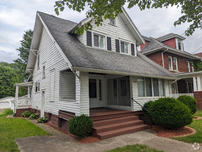 Building Photo - 2208 Highland Ave Rental
