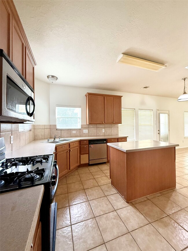 Photo - 24623 Colonial Maple Dr