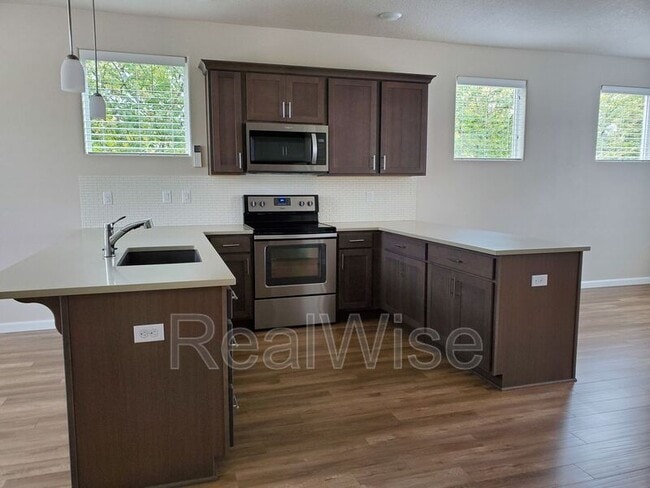 Photo - 16597 SW Blanton St