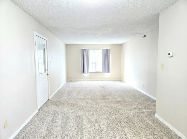 Photo - 3032 SW Lydia Ave Unit 103