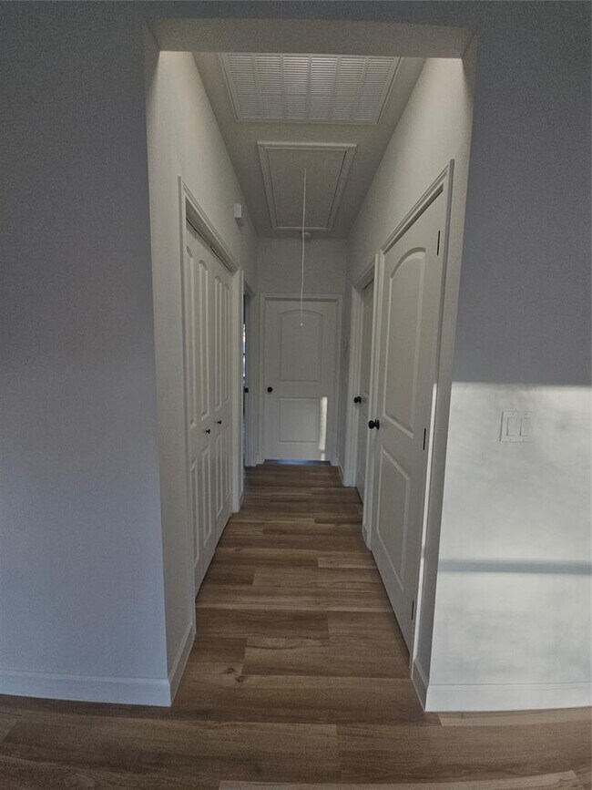 Photo - 00 Mora St