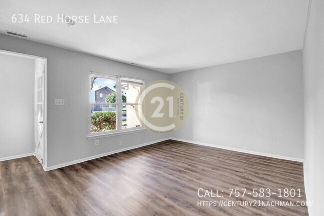 Photo - 634 Red Horse Ln