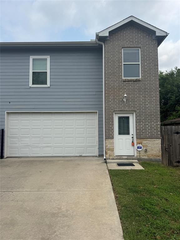 Photo - 8205 Oak Knoll Ln House