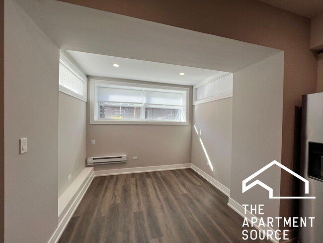 Photo - 706 W Grace St Unidad GDN
