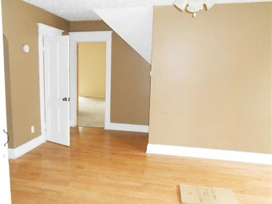 Photo - 2210 W 4th St