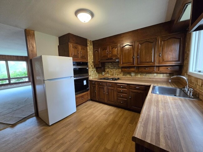 Photo - 721 N Carroll Ave