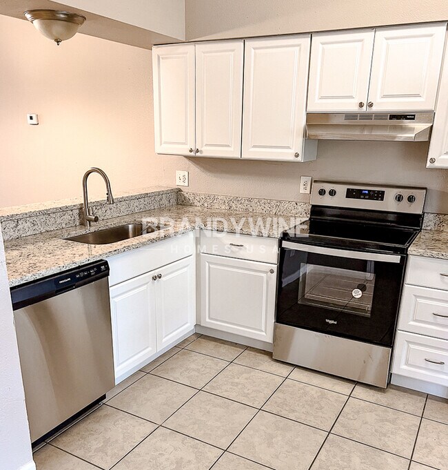 Photo - ONE MONTH FREE RENT!!