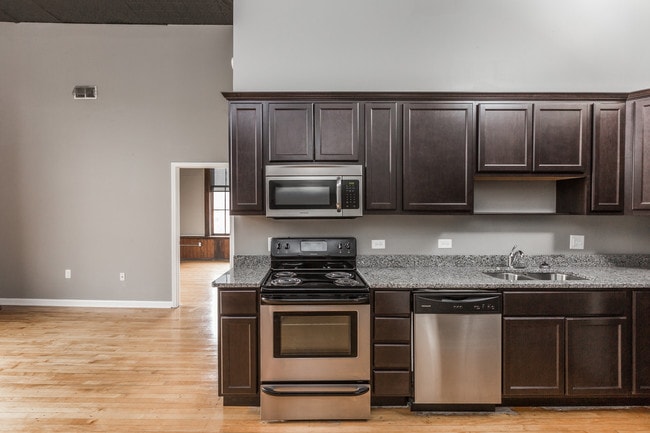 Photo - Five Twenty Virginia