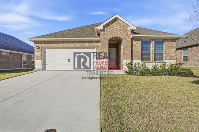 Photo - Spacious 5-Bedroom Home with Contemporary Living Spaces