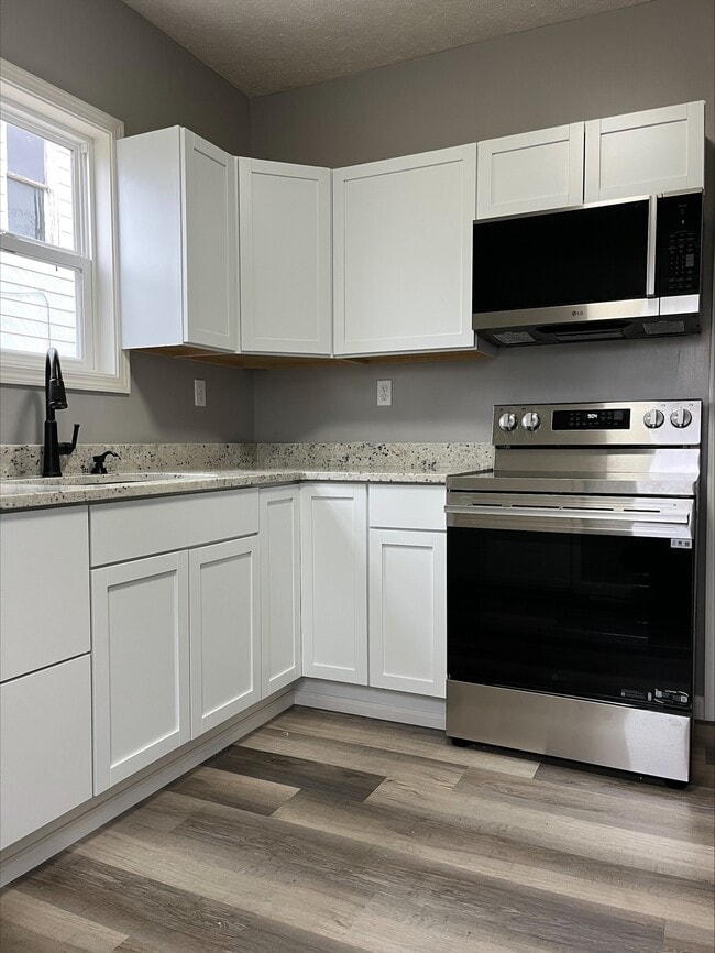 Photo - 2053 Ohio Ave