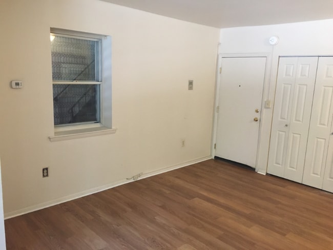 Photo - 15 E Read St Unit 1A