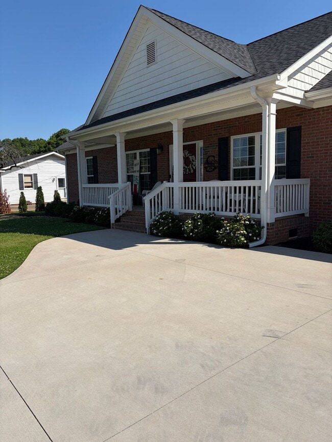 Photo - Fantastic Location & Price