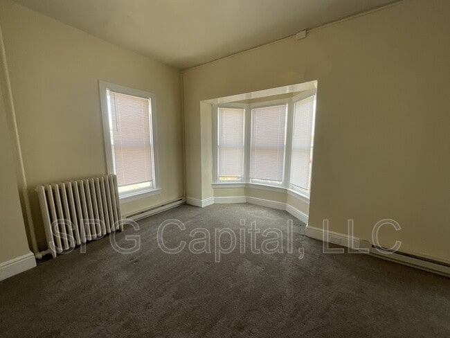 Photo - 150 S Pine St