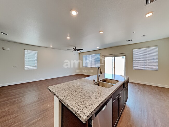 Photo - 72 Pyramid Lake Ln