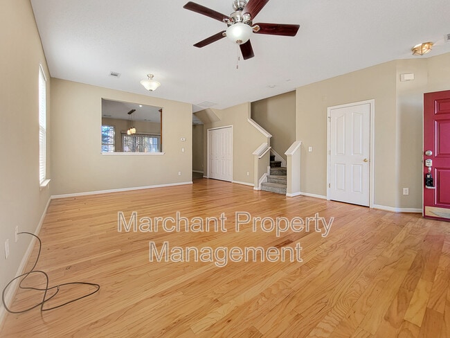 Photo - 525 Fagin Cir